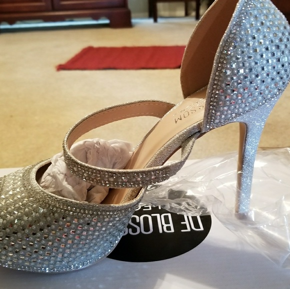 New Rhinestone pumps - Picture 2 of 3